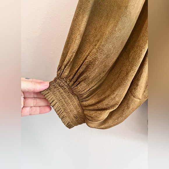 BY ANTHROPOLOGIE Jacquard Smocked Button Down Puff Sleeve Blouse - Picture 5 of 8